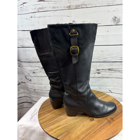 Women's Clarks Black Leather Knee-High Boots Size 9 - Picture 3 of 13